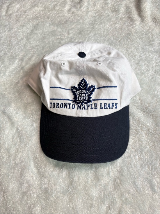 ‘47 Brand Accessories - Toronto Maple Leafs Embroidered Two-Tone Women's Cap - White & Navy